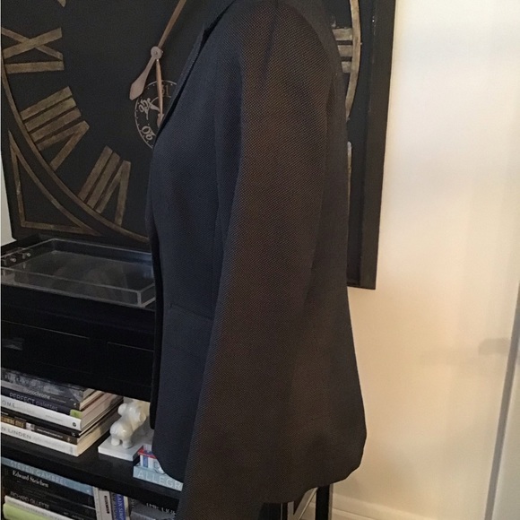 Tailored Blazer from Taharari - Picture 5 of 8